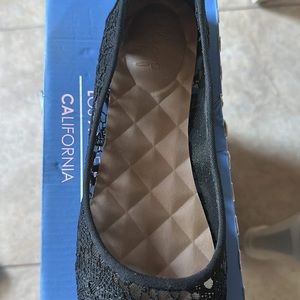 Black flats